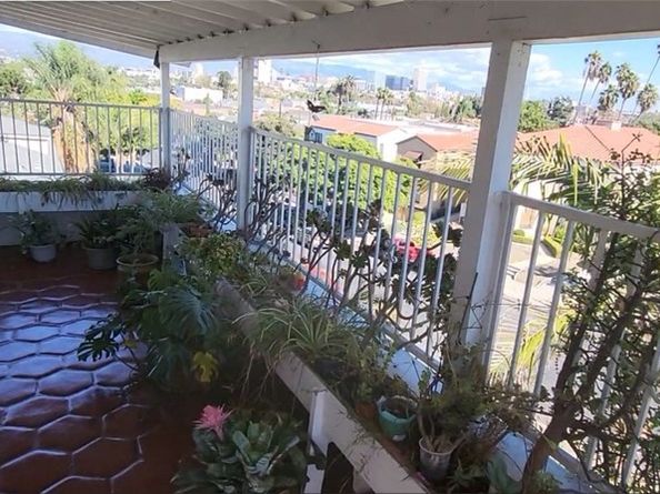 1121 5th Avenue, Los Angeles CA 90019