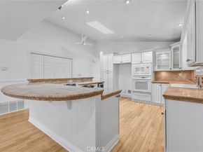 612 33rd, Manhattan Beach CA 90266