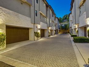 2744 Via Alta Place, San Diego CA 92108