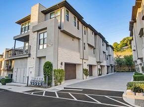 2744 Via Alta Place, San Diego CA 92108