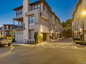 2744 Via Alta Place, San Diego CA 92108