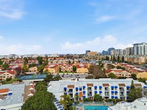 8310 Regents Road 1E, San Diego CA 92122