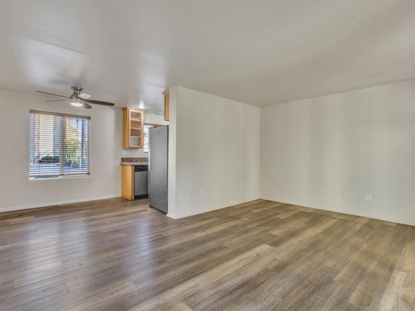 453 Graves Ave 5, El Cajon CA 92020