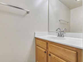 453 Graves Ave 5, El Cajon CA 92020