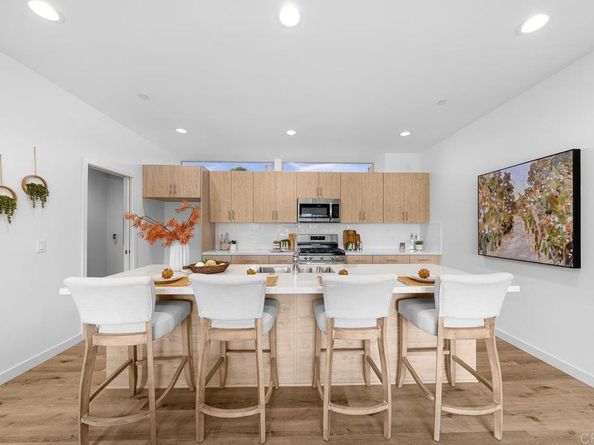 2250 Calle Chanate, Paradise Hills CA 92139