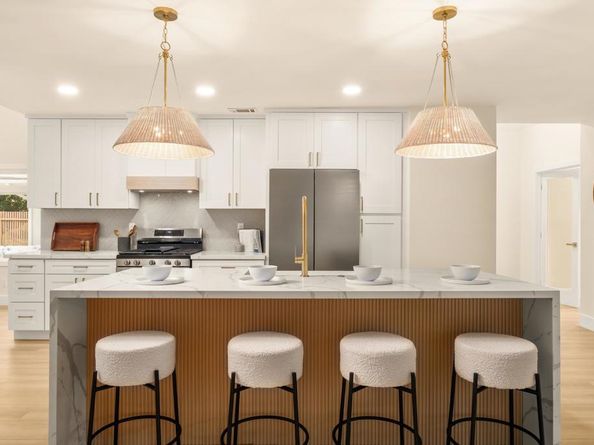 2070 Basswood Avenue, Carlsbad CA 92008