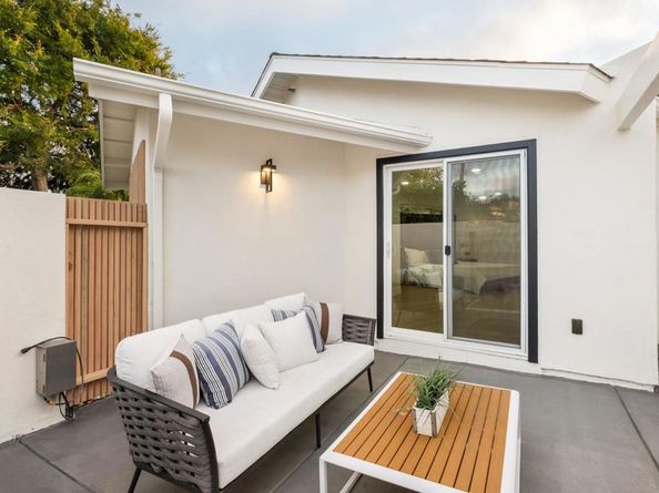 2070 Basswood Avenue, Carlsbad CA 92008