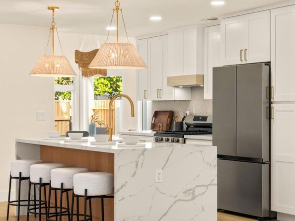 2070 Basswood Avenue, Carlsbad CA 92008