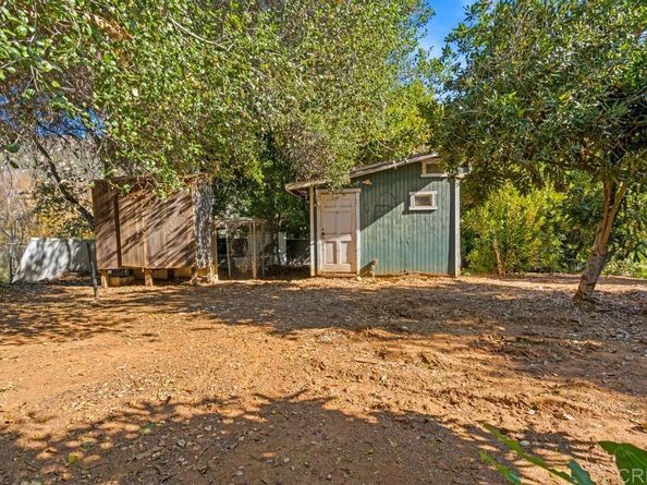 1654 Tierra Libertia, Escondido CA 92026