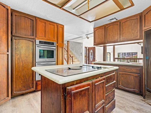 1654 Tierra Libertia, Escondido CA 92026