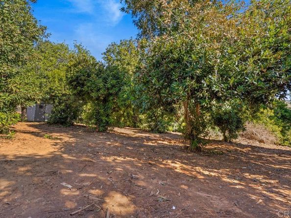 1654 Tierra Libertia, Escondido CA 92026