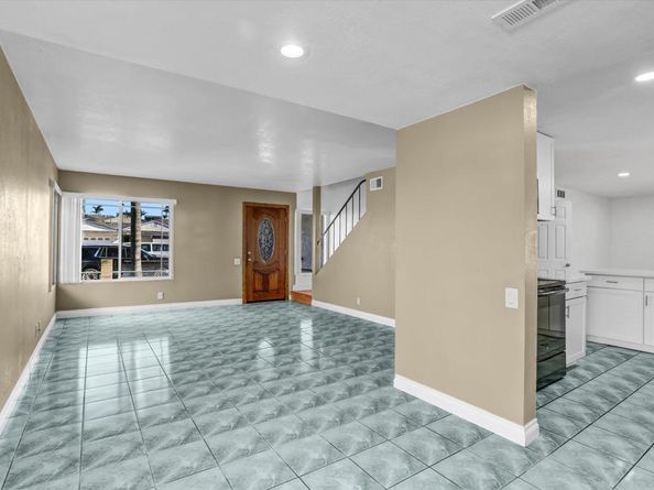 866 Churrituck Dr, San Diego CA 92154