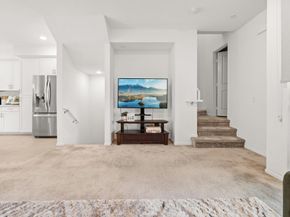 2310 Stardust Gln, Escondido CA 92025