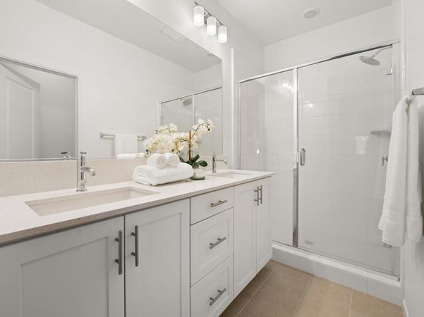 2310 Stardust Gln, Escondido CA 92025