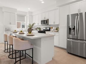 2310 Stardust Gln, Escondido CA 92025