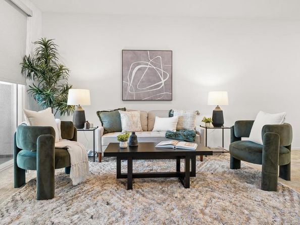 2310 Stardust Gln, Escondido CA 92025