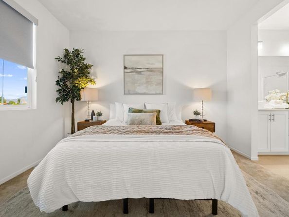 2310 Stardust Gln, Escondido CA 92025