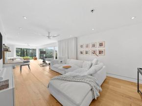 7713 Esterel Dr, La Jolla CA 92037