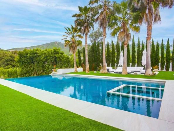 7713 Esterel Dr, La Jolla CA 92037