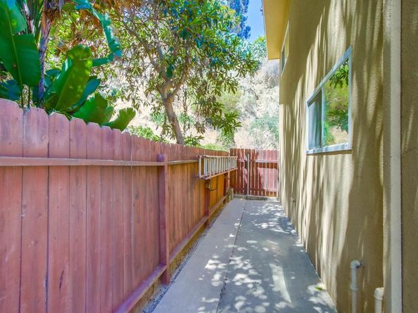 2948 54 Reynard Way, San Diego CA 92103