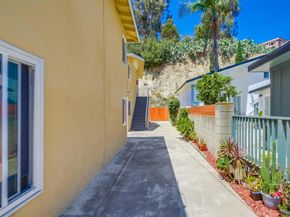 2948 54 Reynard Way, San Diego CA 92103
