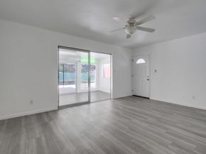 2948 54 Reynard Way, San Diego CA 92103