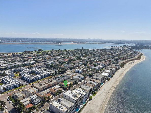 3843 Riviera Drive 1, San Diego CA 92109