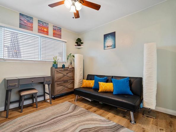 5762 Calle Sal Si Puedes, San Diego CA 92139