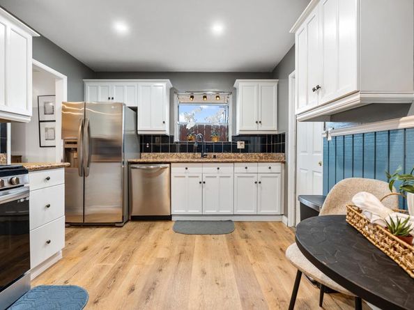 5762 Calle Sal Si Puedes, San Diego CA 92139