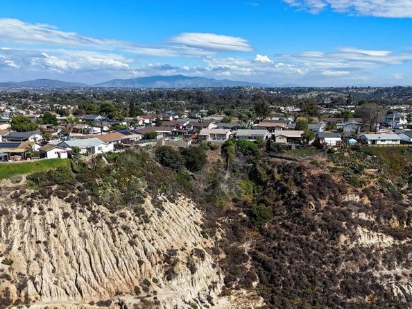 5762 Calle Sal Si Puedes, San Diego CA 92139