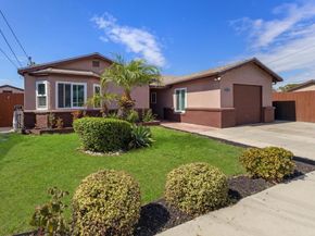5762 Calle Sal Si Puedes, San Diego CA 92139