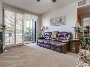 5875 Friars Apt 4404, San Diego CA 92110