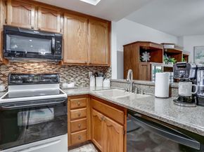 5875 Friars Apt 4404, San Diego CA 92110