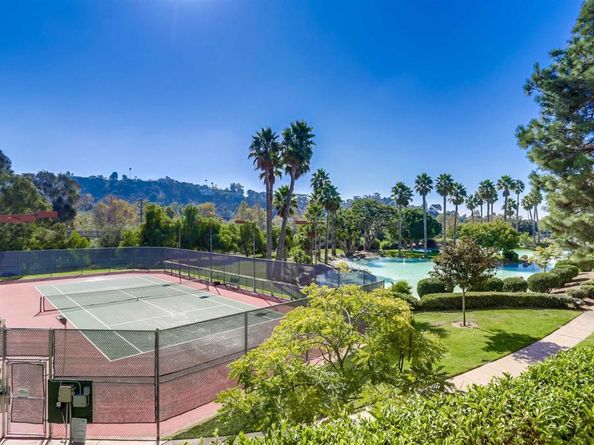 5875 Friars Apt 4404, San Diego CA 92110