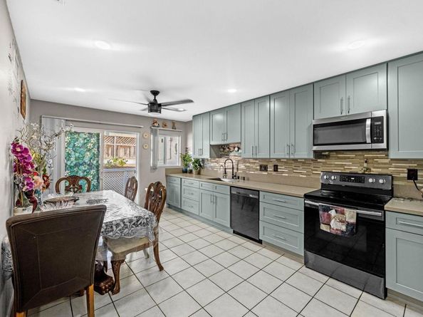134 , 136, 138 Demona Pl, Spring Valley CA 91977
