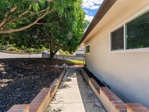 4542 Milton Street, San Diego CA 92110