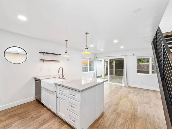 8324 Calle Calzada, San Diego CA 92126