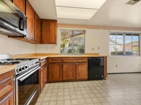2469 Turnbridge, Escondido CA 92027