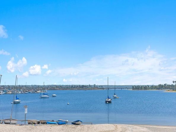 3366 Bayside Walk, San Diego CA 92109