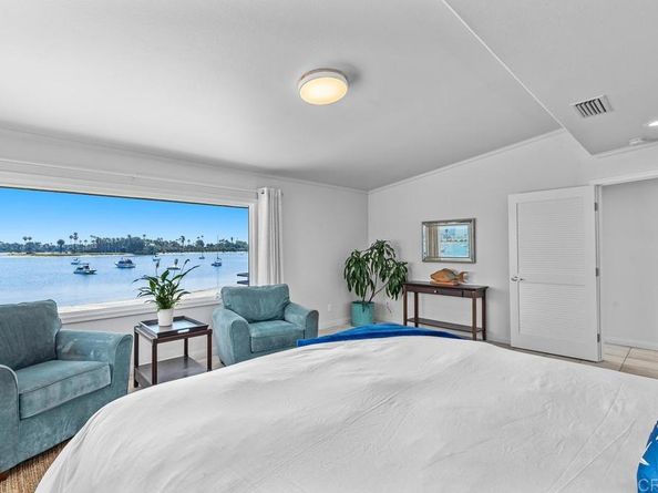 3366 Bayside Walk, San Diego CA 92109