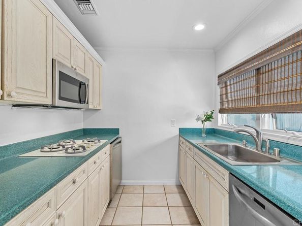 3366 Bayside Walk, San Diego CA 92109