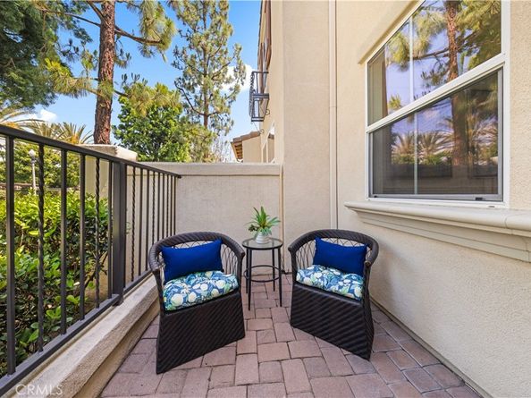 76 Trailing Vine, Irvine CA 92602