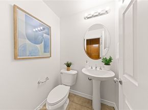 76 Trailing Vine, Irvine CA 92602