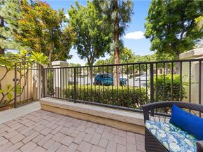 76 Trailing Vine, Irvine CA 92602