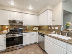 2605 Ladrillo Aisle, Irvine CA 92606