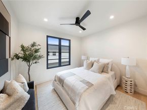 1594 Redlands Place, Costa Mesa CA 92627