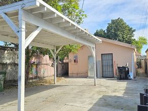 10529 Grape, Los Angeles CA 90002