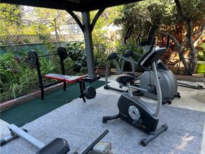 223 N. St. Andrews, Los Angeles CA 90004