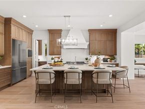 221 Clear Fls, Irvine CA 92602