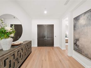 221 Clear Fls, Irvine CA 92602